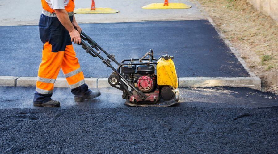 Professional gutter cleaning in Rumson, NJ